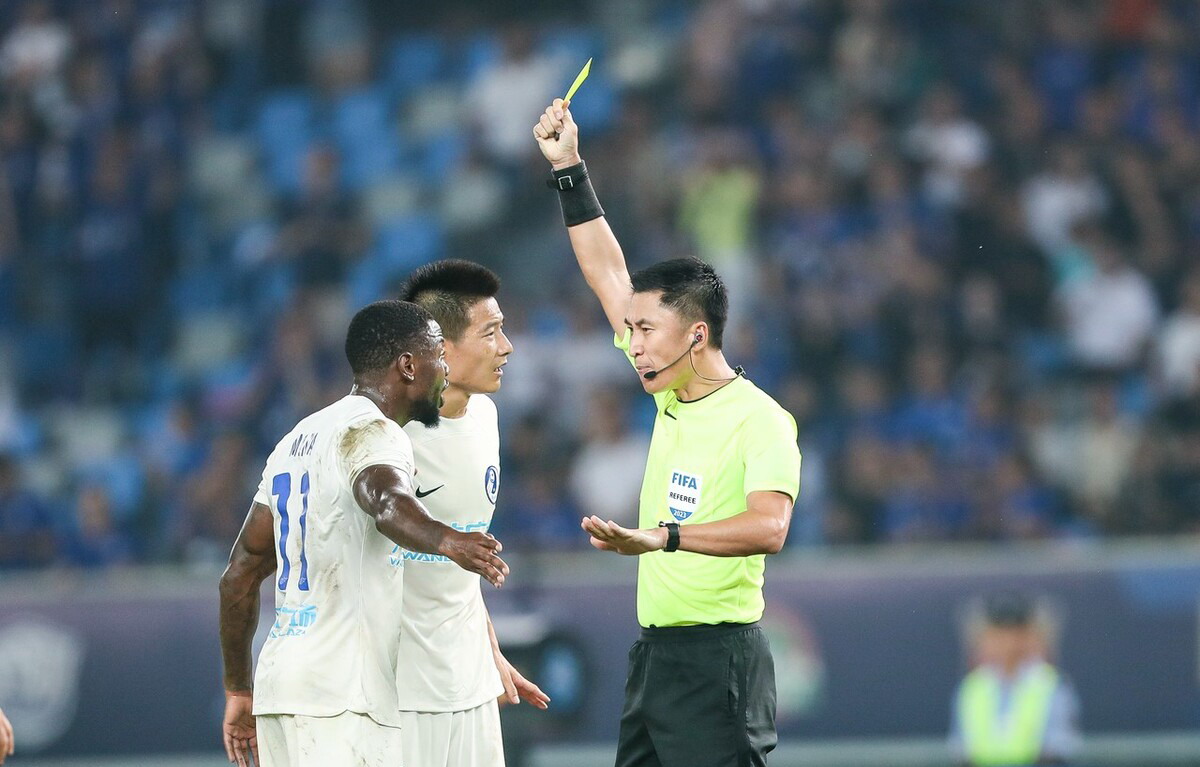 跆拳道杯赛焦点战：海滨雄狮队逆转河套雷豹队，客场强势带走胜利。技战术储备厚实的简单介绍